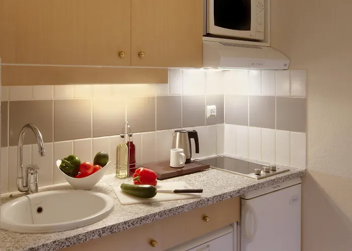 アパートホテル シタディーン バスティーユ ガル ドゥ リヨン 3*