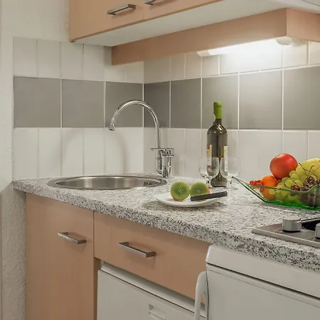 Hotel apartamentowy Citadines Bastille Gare De Lyon 3*